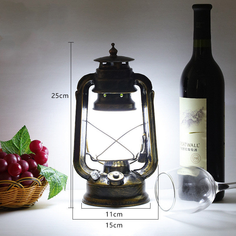 Retro Outdoor Camping Kerosene Lamp
