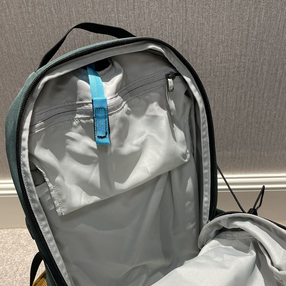 Outdoor Mountaineering Hiking Backpack