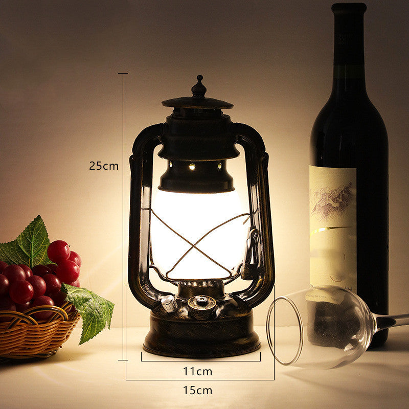 Retro Outdoor Camping Kerosene Lamp